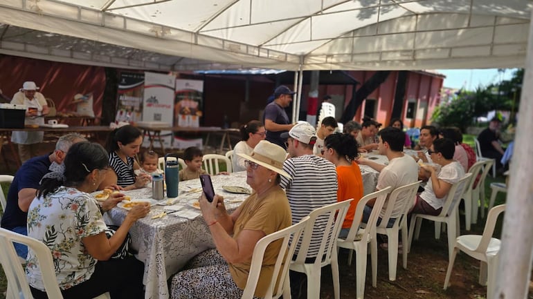 La actividad culminó en la la plaza Independencia.