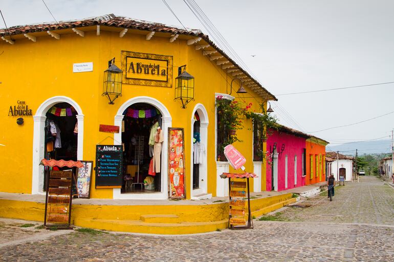 Suchitoto, El Salvador.