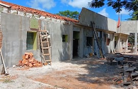 Obras en el puesto de salud de San Alberto tras un colapso de su infraestructura.