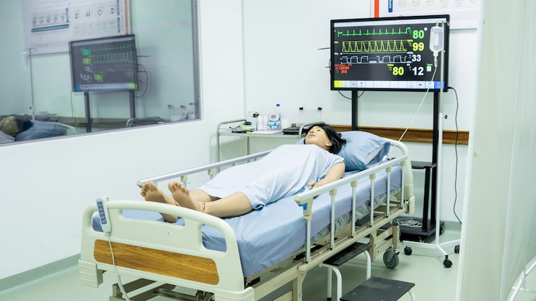 El Centro de Simulación Clínica cuenta con maniquíes simuladores de alta fidelidad.