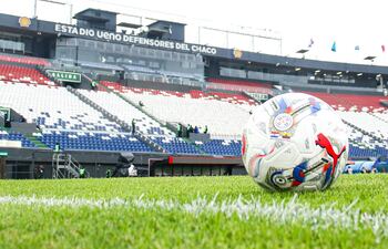 El estadio Defensores del Chaco albergará los duelos de ida y vuelta de la promoción que pondrá en juego el último boleto al torneo de la División Intermedia.