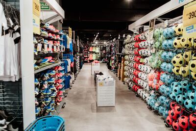 Decathlon es una marca dirigida a los amantes del deporte.
