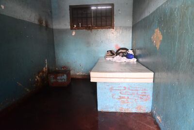 La sala de seguridad del Hospital Psiquiátrico suele ser un lugar en donde muchos comenten suicidio, afirma personal de salud del establecimiento de salud mental.
