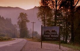 "Bienvenidos a Twin Peaks..."