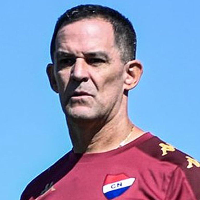 Víctor Bernay, Nacional.