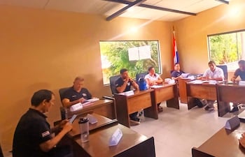 Concejales de Ybycuí, en Paraguarí, reclaman pago de dieta y gastos de representación.