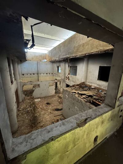 Interior del edificio Excélsior, puesto a remate por el MEC, a un menor costo de lo adquirido.