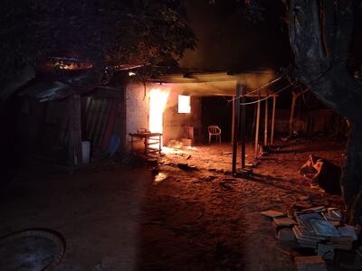 Incendio consume vivienda precaria en el barrio San Juan de Asunción.