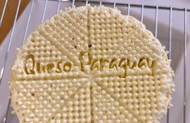 El proyecto piloto de mejoramiento de la producción de leche en la agricultura tradicional plantea una nueva presentación del Queso Paraguay.