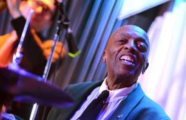 El baterista Roy Hines, que tocó con grandes figuras del jazz, falleció a los 99 años.