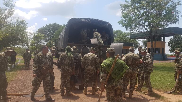 Efectivos de la 4ta División de Infantería de Concepción para el combate.