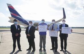 El mecanismo Covax se niega a reembolsar al Estado paraguayo por las vacunas que no proveyó a pesar de que existe un pago.