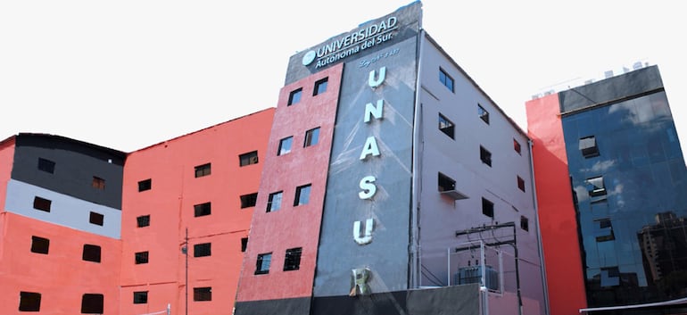 La Unasur alista clases virtuales y semipresenciales para sus alumnos para este 2021. Además, otorga matrícula gratis en diferentes carreras, anuncia.