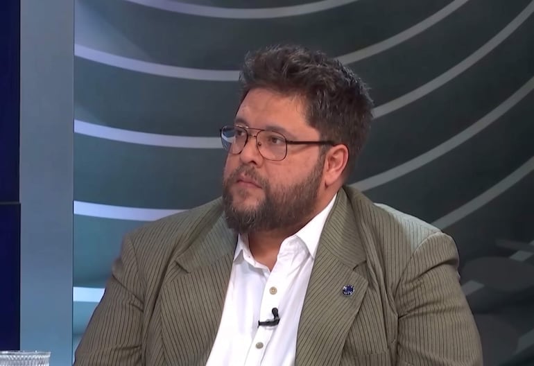Paraguay: Newly elected mayor of Fernando de la Mora to cut salary expenses