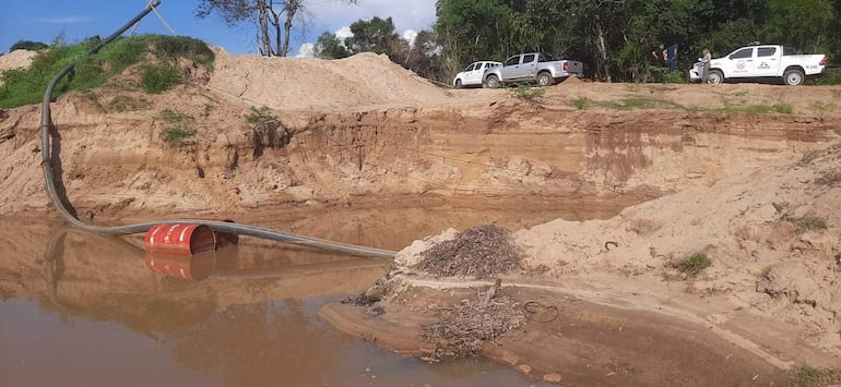 Imputan a exintendente de Coronel Martínez y a su hermano por presunto daño ambiental.