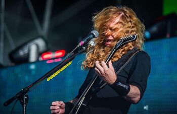 Dave Mustaine, vocalista y guitarrista de Megadeth, durante un show de la banda en Alemania. La agrupación alista su regreso a Paraguay