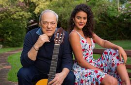 Toquinho volverá a Paraguay, esta vez para presentar a Camilla Faustino, una de las nuevas figuras de la Música Popular Brasileña.