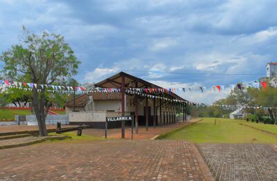 Fachada de la exestación de trenes de Villarrica.