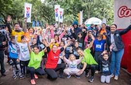 Parte de los miles de participantes en la Corrida Dequení 2026, que se realizó este domingo