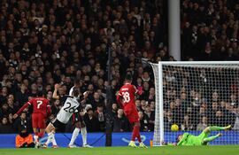 El gol de Luis Díaz (N° 7) para Liverpool ante el Fulham.