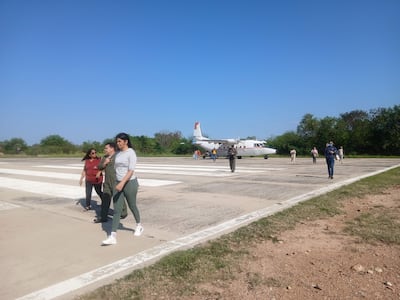 Aeropuerto de Fuerte Olimpo, pasajeros del transporte aereo militar