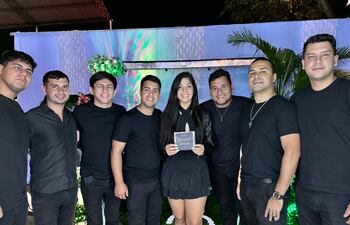 Desde Carapeguá, el grupo musical Contra Tiempo llega con su segundo álbum discográfico.