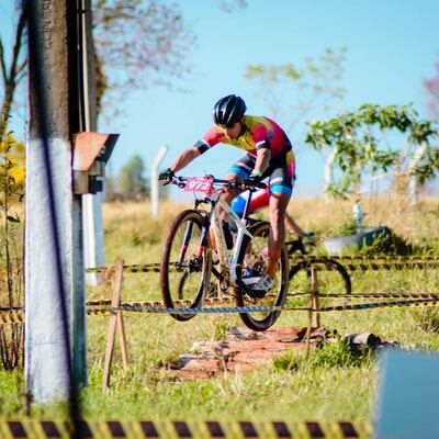 Ayer se dio continuidad al Campeonato de Ciclismo en Naranjal.