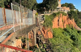 El mirador Itá Pytã Punta, abandonado a su suerte por parte de la Municipalidad de Asunción.