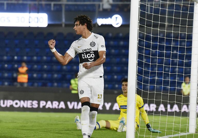 Olimpia y su primera goleada en el torneo, en una noche de polémicas en Sajonia