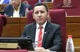 Javier "Chaqueñito" Vera, senador cartista. Salvado por segunda vez de una expulsión gracias a los senadores colorados y liberocartistas.