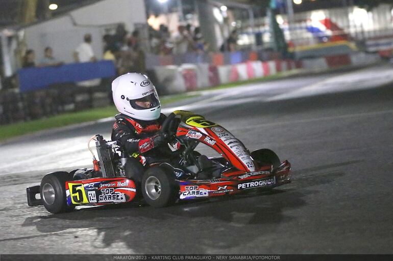 Sebastián Wasmosy lideró de punta a punta la maratón en la categoría Niños.