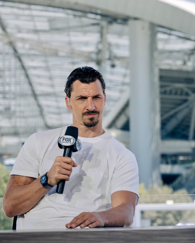 Zlatan Ibrahimović, ex-estrella de la selección de Suecia, en su faceta de comentarista deportivo para la cadena Fox Sports.