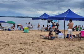 Playa San José de Encarnación en Navidad