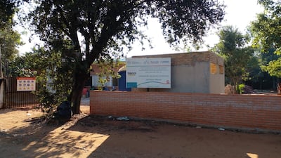 La obra de ampliación de la USF de Posta Yvycuá de la ciudad de Capiatá quedó paralizada debido a la falta de pagos a los obreros, pero desde ayer se reanudaron los trabajos.