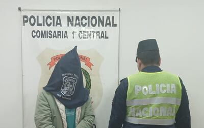 Este hombre fue aprehendido cuando intentaba hurtar varios productos de un supermercado en San Lorenzo.