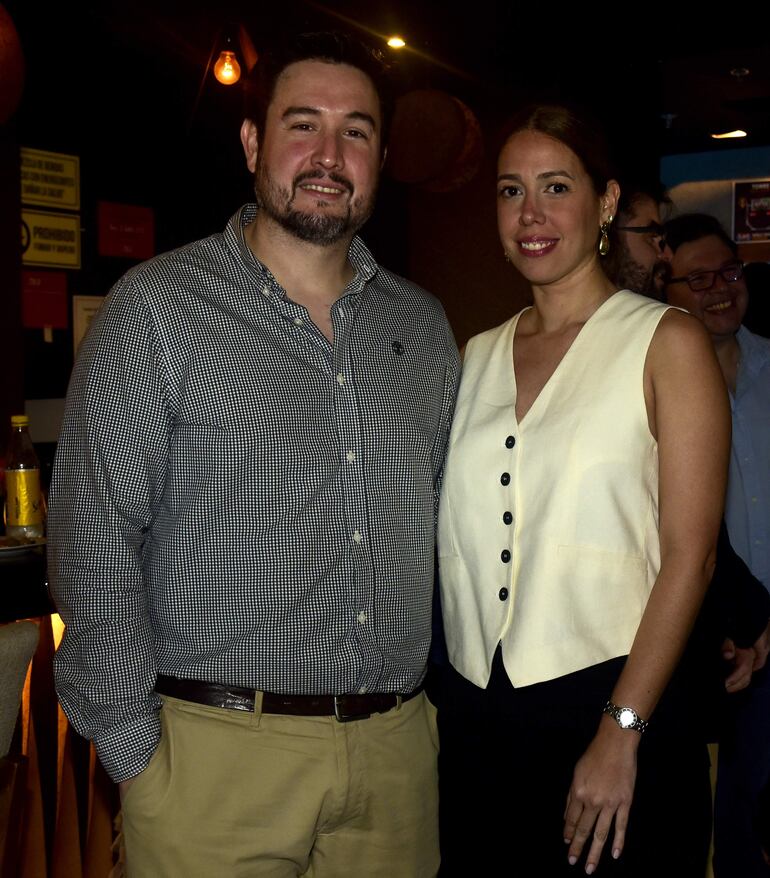 Alan Acosta y Tiziana Bussini.