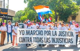 Hoy es el quinto día de caminata de los manifestantes, que tienen destino Asunción.