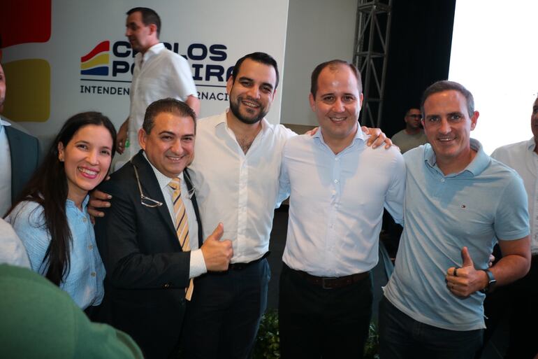 Christa Rivas,  Luis Yd, Federico Ubeda Cortti, Carlos Pereira y Stephan Rasmussen.
