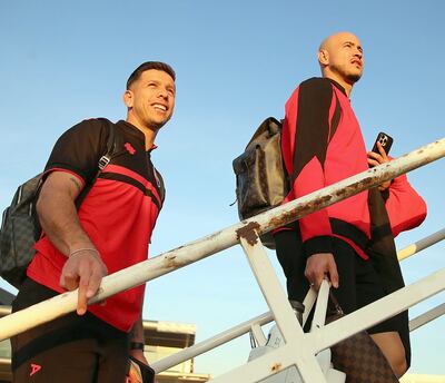 Hermandad paraguaya. Juan Ángel Espínola González (30 años) y Carlos Gabriel González Espínola (32), compañeros en Newell's Old Boys y en la Albirroja.