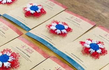 Escarapelas de ñandutí.