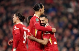 Virgil van Dijk y Mohamed Salah están juntos en el Liverpool desde el 2017.