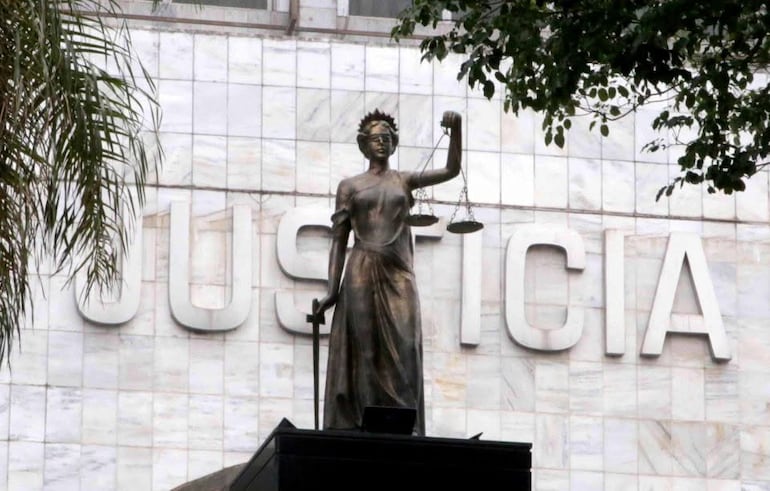 PGN 2027: En Comisión reclaman reajustes salariales y cuestionan gastos de la Corte