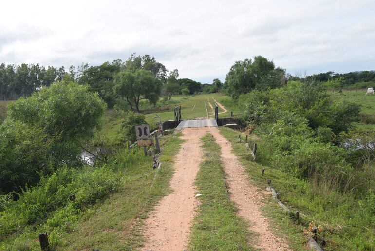 De la margen de Paraguarí ya habilitaron tres puentes. 