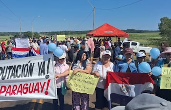 Manifestación por contaminación del río Pirapó