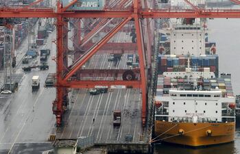 Aparte de ofrecer un Internet más rápido para el móvil, las redes 5G también ansían revolucionar el transporte global de mercancías, y Europa se ha sumado a este experimento con la apertura en Hungría de la primera terminal del continente que usa esta tecnología para cargar y descargar contenedores. Foto ilustrativa.