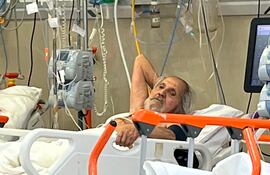 Don Ramon Samudio durante su internación en el IPS. Archivo.