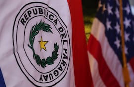 Paraguay EEUU banderas
