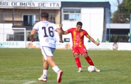 El capitán Luis Fernández marcó un gol para el 29 de Setiembre contra Olimpia de Itá.