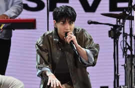 El cantante coreano Jungkook, integrante del grupo BTS, durante una actuación en 2023.