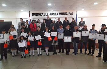 La entrega del premio "Mejor Amigo del Año" se realizó en la sede de la Junta Municipal de Pedro Juan Caballero.